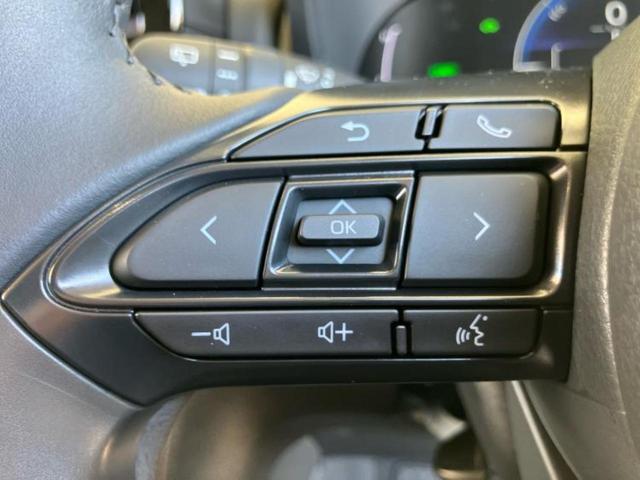 ヤリスクロス ハイブリッドZ 保証書/ディスプレイオーディオ+ナビ/衝突安全装置/シートヒーター/パノラミックビューモニター/車線逸脱防止支援システム/シート ハーフレザー/パーキングアシスト 自動操舵/電動バックドア 禁煙車(30枚目)