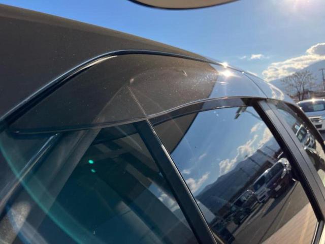 ヤリスクロス ハイブリッドZ 保証書/ディスプレイオーディオ+ナビ/衝突安全装置/シートヒーター/パノラミックビューモニター/車線逸脱防止支援システム/シート ハーフレザー/パーキングアシスト 自動操舵/電動バックドア 禁煙車(41枚目)