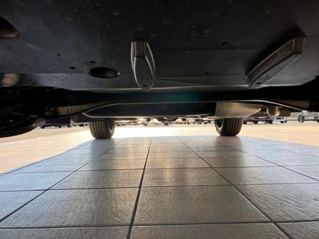 ヤリスクロス ハイブリッドZ 保証書/ディスプレイオーディオ+ナビ/衝突安全装置/シートヒーター/パノラミックビューモニター/車線逸脱防止支援システム/シート ハーフレザー/パーキングアシスト 自動操舵/電動バックドア 禁煙車(49枚目)