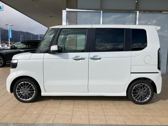 Ｎ－ＢＯＸカスタム ターボ　保証書／純正　８インチ　ナビ／ホンダセンシング／両側電動スライドドア／シートヒーター　前席／車線逸脱防止支援システム／登録済未使用車／ヘッドランプ　ＬＥＤ／Ｂｌｕｅｔｏｏｔｈ接続／ＥＢＤ付ＡＢＳ（2枚目）