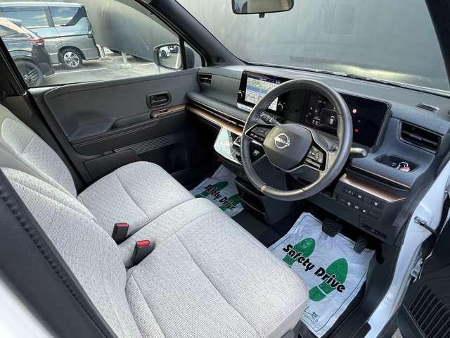 サクラ G バッテリー容量100 日産コネクトナビ ア(17枚目)