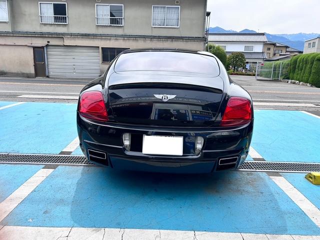 コンチネンタル ＧＴ　ツインターボ　４ＷＤ　禁煙車　ＥＴＣ　ツインモニター　ＨＤＤナビバックカメラ　フルセグテレビ　革シート　パワーシート　エアロ　ＨＩＤ　クルーズコントロール　アルミ　走行距離８．５万キロ（15枚目）