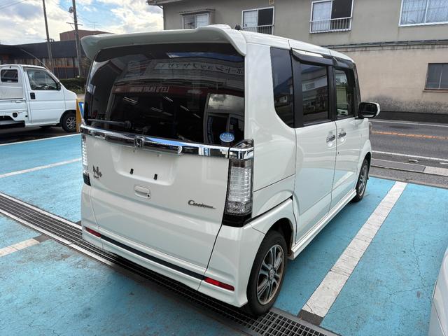 N-BOX+カスタム G・ターボパッケージ 4WD ターボ オートマ 両側パワースライド フルセグテレビ ナビ ETC オートエアコン(5枚目)