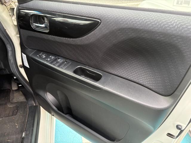 N-BOX+カスタム G・ターボパッケージ 4WD ターボ オートマ 両側パワースライド フルセグテレビ ナビ ETC オートエアコン(10枚目)