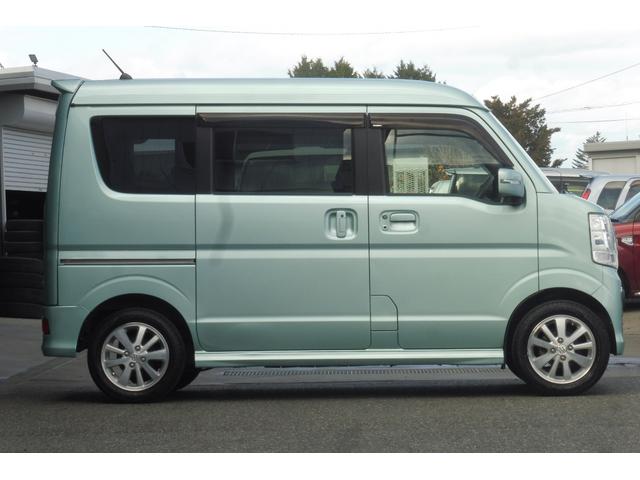 エブリイワゴン ＰＺターボスペシャル　最上級グレード　走行距離２６，７９２ｋｍ　車検整備付　ブレーキサポート　４ＷＤ　両側パワースライドドア　バックカメラ　フロアマット　ドアバイザー　ＨＩＤ（4枚目）