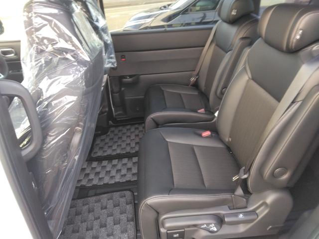 ステップワゴン スパーダ(3枚目)