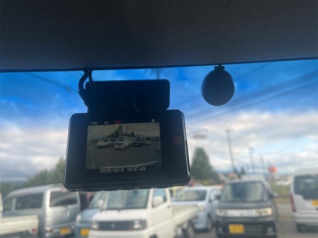 タント カスタムＲＳ　ターボ・ナビ・フルセグＴＶ・バックカメラ・片側パワースライドドア・前後ドライブレコーダー・タイヤ新品・ＥＴＣ・車検２年付き☆（11枚目）
