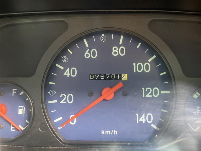 サンバートラック TB 4WD・5速マニュアル・エアコン・運転席エアバック☆(10枚目)