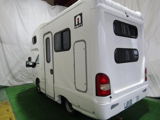 ボンゴトラック 　アミティー　２段ベット　ＦＦヒーター　ソーラーパネル　１５００Ｗインバーター　６人就寝　ＴＶ　外装同色再塗装済み（7枚目）
