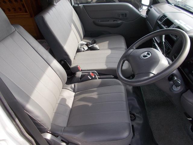 ボンゴトラック 　アミティー　２段ベット　ＦＦヒーター　ソーラーパネル　１５００Ｗインバーター　６人就寝　ＴＶ　外装同色再塗装済み（8枚目）