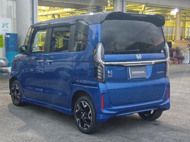 Ｎ－ＢＯＸカスタム Ｇ・Ｌターボホンダセンシング　２ＴＯＮＥ（9枚目）