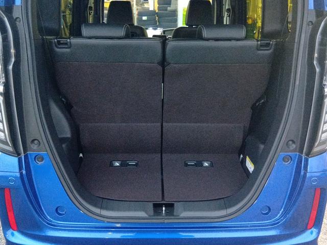 Ｎ－ＢＯＸカスタム Ｇ・Ｌターボホンダセンシング　２ＴＯＮＥ（18枚目）