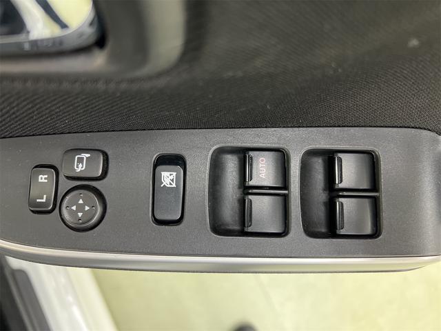 ソリオバンディット ハイブリッドＭＶ　４ＷＤ　純正メモリーナビ　ワンセグＴＶ　ＣＤ　ＤＶＤ　Ｂｌｕｅｔｏｏｔｈ　Ｄ席Ｎ席左右シートヒーター　ＬＥＤヘッドライト　後席左右サンシェード　後席左右リアバックテーブル　ｎａｎｏｅ搭載ＡＣ　Ｂカメラ（27枚目）