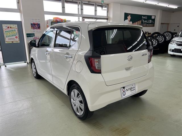 ミライース Ｘ　ＳＡＩＩＩ　社外ＳＳＤナビ　Ｂｌｕｅｔｏｏｔｈ　リアパーキングセンサー　衝突軽減ブレーキ　横滑り防止　オートハイビーム　ＥＴＣ　アイドリングストップ　Ｂカメラ　純正フロアマット　純正ドアバイザー　スマートアシスト（9枚目）