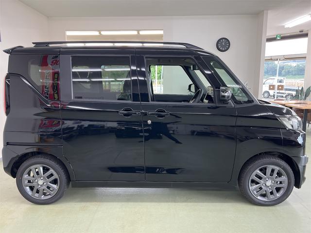 デリカミニ Ｇ　プレミアム　４ＷＤ　届出済未使用車　クリアランスソナー　全方位モニター　Ｄ席Ｎ席左右シートヒーター　クルーズコントロール　電子制御パーキングブレーキ　後席独立エアコン　ＬＥＤフォグ　後席左右サンシェード　Ｂカメラ（4枚目）