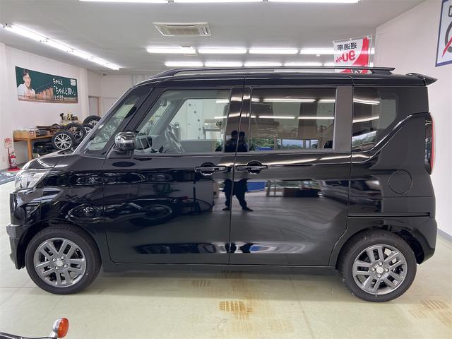 デリカミニ Ｇ　プレミアム　４ＷＤ　届出済未使用車　クリアランスソナー　全方位モニター　Ｄ席Ｎ席左右シートヒーター　クルーズコントロール　電子制御パーキングブレーキ　後席独立エアコン　ＬＥＤフォグ　後席左右サンシェード　Ｂカメラ（5枚目）