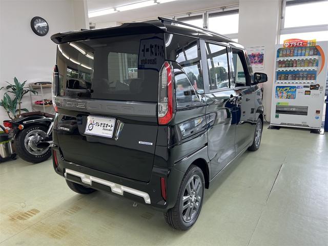 デリカミニ Ｇ　プレミアム　４ＷＤ　届出済未使用車　クリアランスソナー　全方位モニター　Ｄ席Ｎ席左右シートヒーター　クルーズコントロール　電子制御パーキングブレーキ　後席独立エアコン　ＬＥＤフォグ　後席左右サンシェード　Ｂカメラ（8枚目）