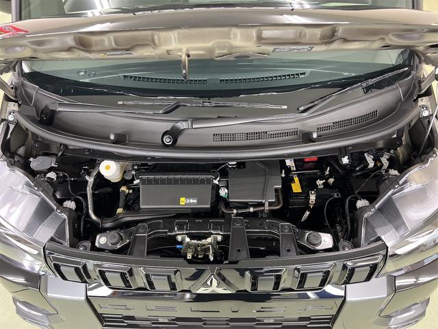 デリカミニ Ｇ　プレミアム　４ＷＤ　届出済未使用車　クリアランスソナー　全方位モニター　Ｄ席Ｎ席左右シートヒーター　クルーズコントロール　電子制御パーキングブレーキ　後席独立エアコン　ＬＥＤフォグ　後席左右サンシェード　Ｂカメラ（17枚目）