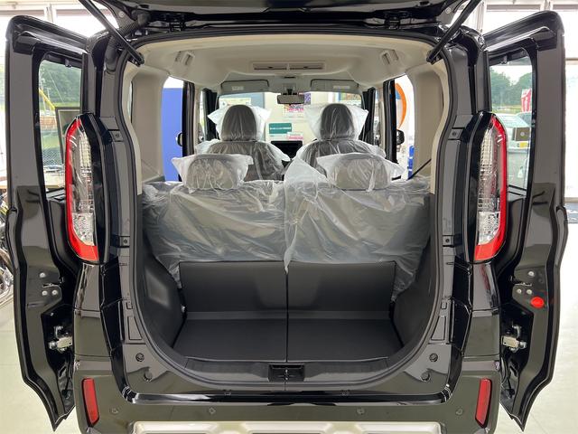 デリカミニ Ｇ　プレミアム　４ＷＤ　届出済未使用車　クリアランスソナー　全方位モニター　Ｄ席Ｎ席左右シートヒーター　クルーズコントロール　電子制御パーキングブレーキ　後席独立エアコン　ＬＥＤフォグ　後席左右サンシェード　Ｂカメラ（18枚目）