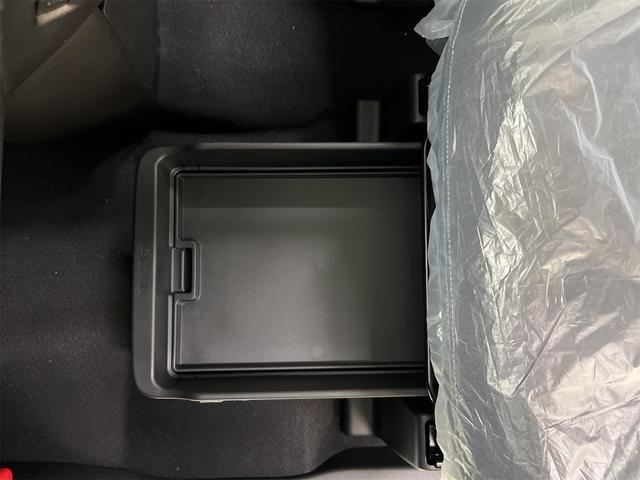 デリカミニ Ｇ　プレミアム　４ＷＤ　届出済未使用車　クリアランスソナー　全方位モニター　Ｄ席Ｎ席左右シートヒーター　クルーズコントロール　電子制御パーキングブレーキ　後席独立エアコン　ＬＥＤフォグ　後席左右サンシェード　Ｂカメラ（35枚目）