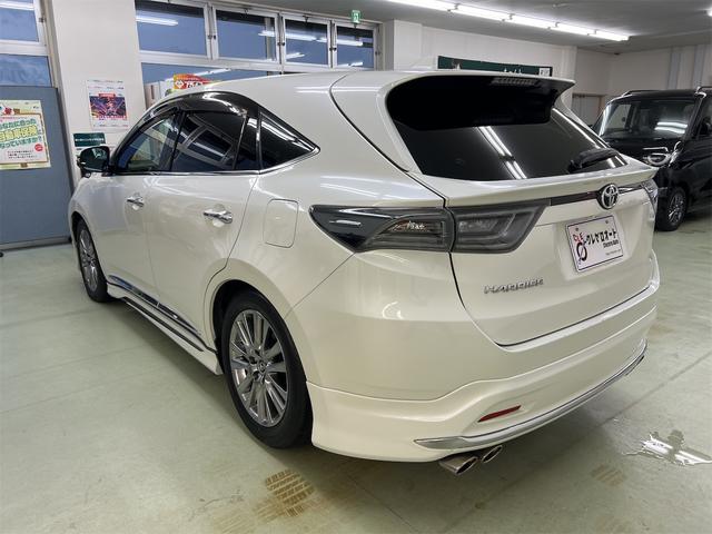 ハリアー プレミアム　社外メモリーナビ　ＣＤ　ＤＶＤ　Ｂｌｕｅｔｏｏｔｈ　Ｗｉｆｉ　ワンＴＶ　デュアルエアコン　Ｄ席パワーシート　サンルーフ　オートマチックハイビーム　クルコン　前方ドラレコ　パワーバックドア　バックカメラ（9枚目）