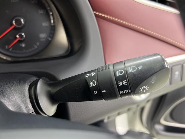 ハリアー プレミアム　社外メモリーナビ　ＣＤ　ＤＶＤ　Ｂｌｕｅｔｏｏｔｈ　Ｗｉｆｉ　ワンＴＶ　デュアルエアコン　Ｄ席パワーシート　サンルーフ　オートマチックハイビーム　クルコン　前方ドラレコ　パワーバックドア　バックカメラ（25枚目）