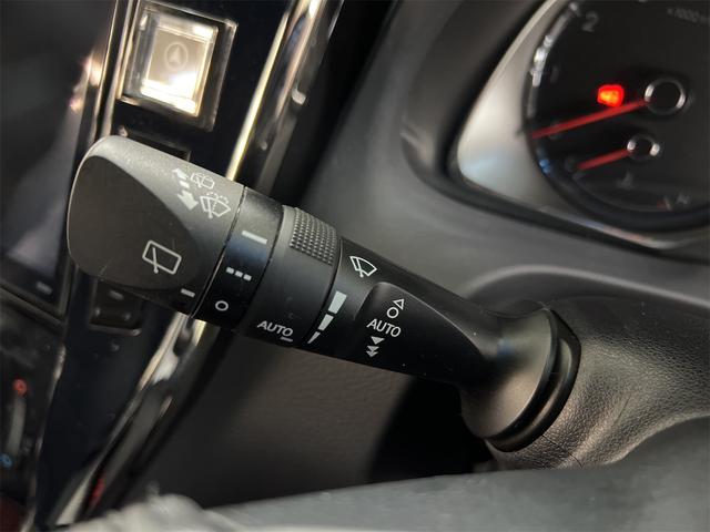 ハリアー プレミアム　社外メモリーナビ　ＣＤ　ＤＶＤ　Ｂｌｕｅｔｏｏｔｈ　Ｗｉｆｉ　ワンＴＶ　デュアルエアコン　Ｄ席パワーシート　サンルーフ　オートマチックハイビーム　クルコン　前方ドラレコ　パワーバックドア　バックカメラ（28枚目）