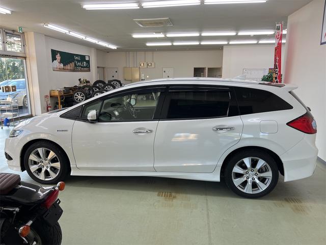 ジェイド ハイブリッドＸ　純正メモリーナビ　ＣＤ　ＤＶＤ　Ｂｌｕｅｔｏｏｔｈ　ワンセグＴＶ　オールオートＰＷ　ビルトインＥＴＣ　クルーズコントロール　ステアリングスイッチ　前方ドラレコ　ＥＣＯＮ　プッシュスタート　Ｂカメラ（5枚目）