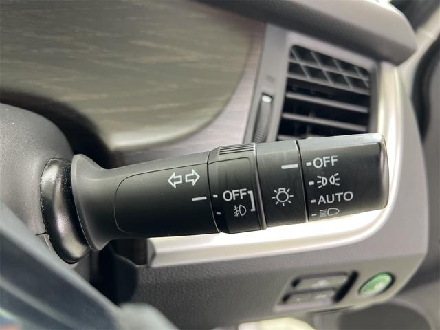 ジェイド ハイブリッドＸ　純正メモリーナビ　ＣＤ　ＤＶＤ　Ｂｌｕｅｔｏｏｔｈ　ワンセグＴＶ　オールオートＰＷ　ビルトインＥＴＣ　クルーズコントロール　ステアリングスイッチ　前方ドラレコ　ＥＣＯＮ　プッシュスタート　Ｂカメラ（25枚目）