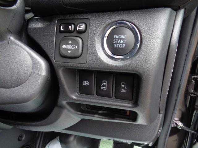 ハイエースバン スーパーGL 50TH アニバーサリーリミテッド 5型 6AT 4WD トヨタセーフティセンスP 両側パワスラ TRDスポイラーLED オートハイビーム ハーフレザーシート ナビ地デジBT バックカメラ レーンアシスト 禁煙車 寒冷地仕様 1オーナー(38枚目)