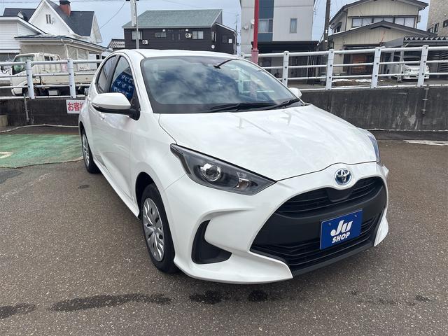 ヤリス ハイブリッドX 4WD ナビ Bluetooth USBポート バックカメラ ETC 衝突軽減ブレーキ 横滑り防止装置 レーダークルーズコントロール オートマチックハイビーム AC100V電源 スマートキー(6枚目)