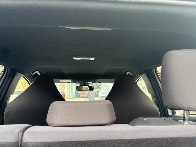 ヤリス ハイブリッドX 4WD ナビ Bluetooth USBポート バックカメラ ETC 衝突軽減ブレーキ 横滑り防止装置 レーダークルーズコントロール オートマチックハイビーム AC100V電源 スマートキー(12枚目)