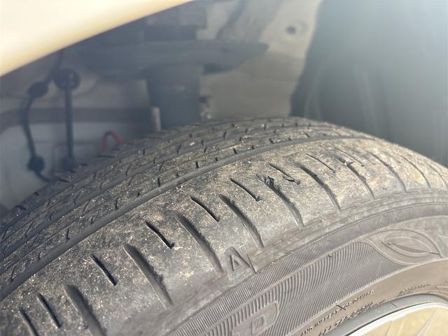 ヤリス ハイブリッドX 4WD ナビ Bluetooth USBポート バックカメラ ETC 衝突軽減ブレーキ 横滑り防止装置 レーダークルーズコントロール オートマチックハイビーム AC100V電源 スマートキー(19枚目)