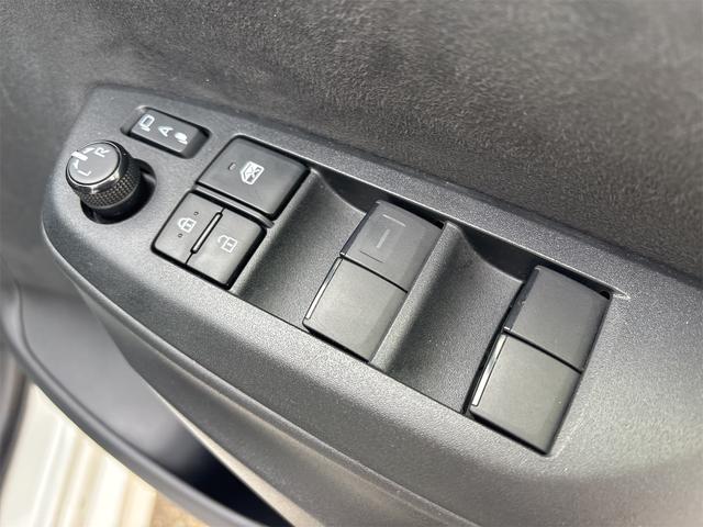 ヤリス ハイブリッドX 4WD ナビ Bluetooth USBポート バックカメラ ETC 衝突軽減ブレーキ 横滑り防止装置 レーダークルーズコントロール オートマチックハイビーム AC100V電源 スマートキー(21枚目)