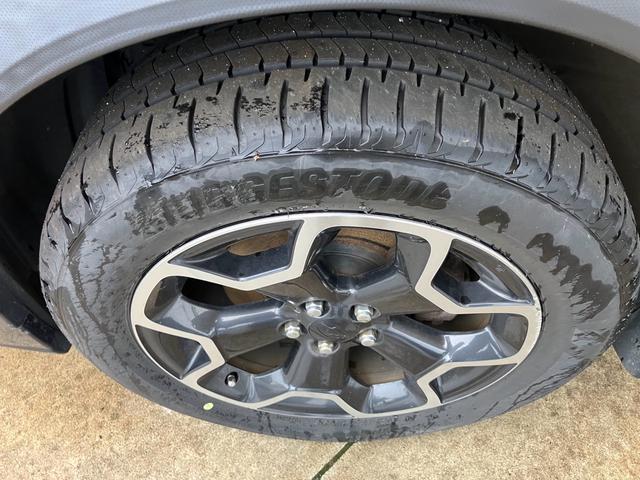 ＸＶ ２．０ｉ　アイサイト　プラウドエディション　４ＷＤ、ＥＴＣ、レーンアシスト、盗難防止システム、キーレスエントリー、エアバッグ、アイドリングストップ、衝突安全ボディ、衝突被害軽減システム、ＡＢＳ、ＵＳＢ入力端子、ＥＳＣ、エアコン、パワステ（40枚目）