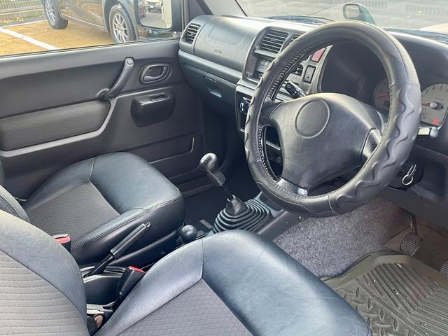 ジムニー ランドベンチャー　５速マニュアル　レザーシート　キーレス　車検Ｒ８年１０月（14枚目）