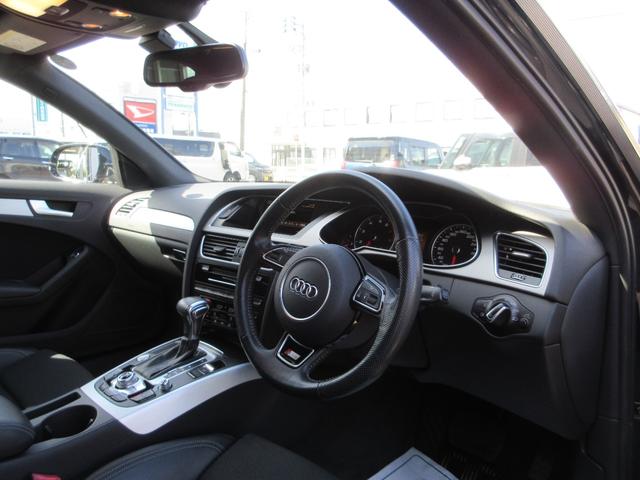 Ａ４ ２．０ＴＦＳＩ　Ｓラインパッケージ　車検整備付　地デジナビ　バックカメラ　スマートキー　プッシュスタート　運転席助手席パワーシート　電子パーキングブレーキ　純正１８インチアルミホイール　禁煙車（5枚目）