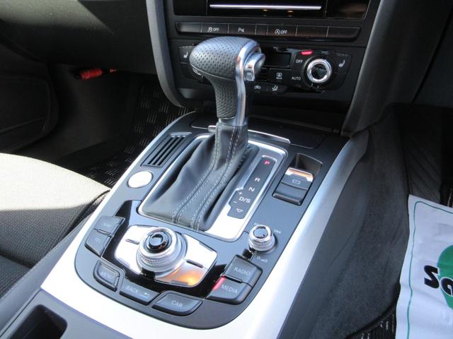 Ａ４ ２．０ＴＦＳＩ　Ｓラインパッケージ　車検整備付　地デジナビ　バックカメラ　スマートキー　プッシュスタート　運転席助手席パワーシート　電子パーキングブレーキ　純正１８インチアルミホイール　禁煙車（17枚目）