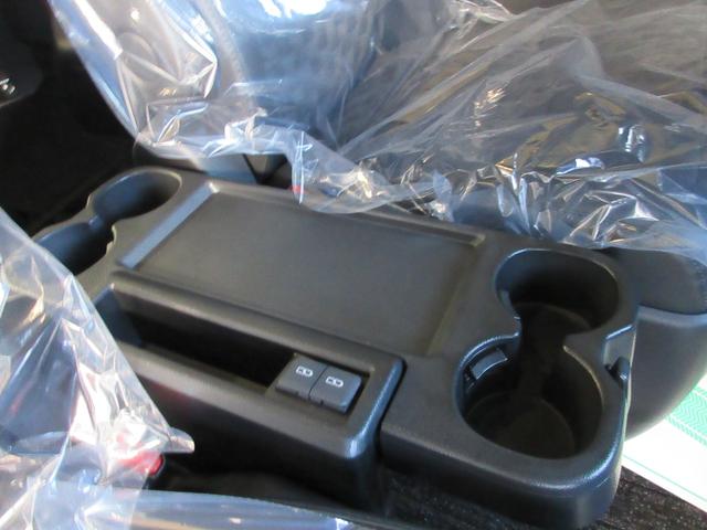 ヴォクシー ハイブリッドＳ－Ｚ　車検Ｒ１０年１月　純正１０．５型地デジナビ　バックカメラ　快適利便パッケージ　両側電動スライド　パワーバックドア　プロジェクター式ＬＥＤライト　アダプティブハイビーム　ＥＴＣ　ＣＤ　ＤＶＤ　純正アルミ（36枚目）