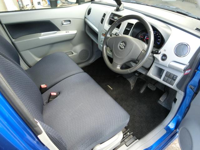 ワゴンR FXリミテッド 車検R8年10月まで Bluetoothオーディオ スマートキー プッシュスタート オートエアコン ベンチシート(12枚目)