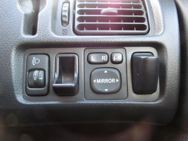 サクシードバン UL Xパッケージ 車検1年付き オールペングレー 1.5inchリフトアップ SDナビ フルセグ Bluetooth バックカメラ LEDヘッドライト キーレス ルーフキャリア ETC TOYOオープンカントリー(32枚目)