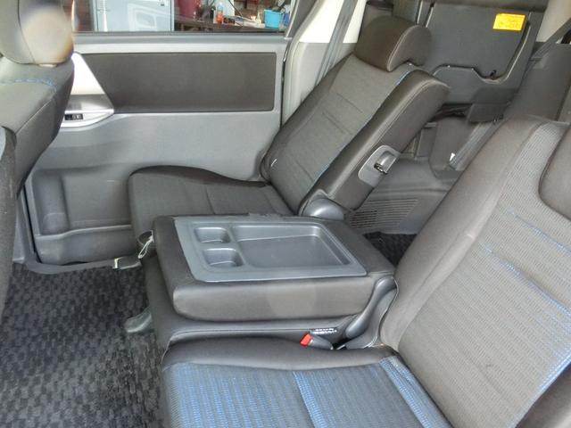 ヴォクシー ＺＳ　煌ＩＩ　車検Ｒ８年９月まで　ＨＤＤナビ　Ｂｌｕｅｔｏｏｔｈ　Ｂカメラ　ＥＴＣ　スマートキー×２　プッシュスタート　エンジンスターター　８名定員　両側パワスラ（37枚目）