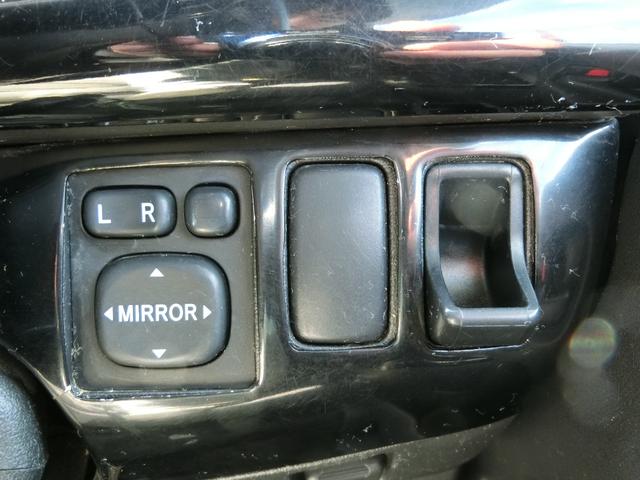 レジアスエースバン ロングスーパーGL 車検1年付 バットフェイス Fガラスコートテクト 6型ドアミラーウインカー プラド純正アルミマットブラック GOODYEARホワイトレター 4型テール SDナビ BT Bカメラ ETC OVフェンダー(27枚目)