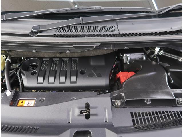 デリカＤ：５ Ｇ　パワーパッケージ　ワンオーナー　禁煙車　電動リヤゲート　メモリーナビ　全方位カメラ　クルーズコントロール　ベージュ内装　電動サイドステップ　運転席電動シート　ハンドルヒーター　シートヒーター　ＵＳＢ　ＨＤＭＩ（17枚目）