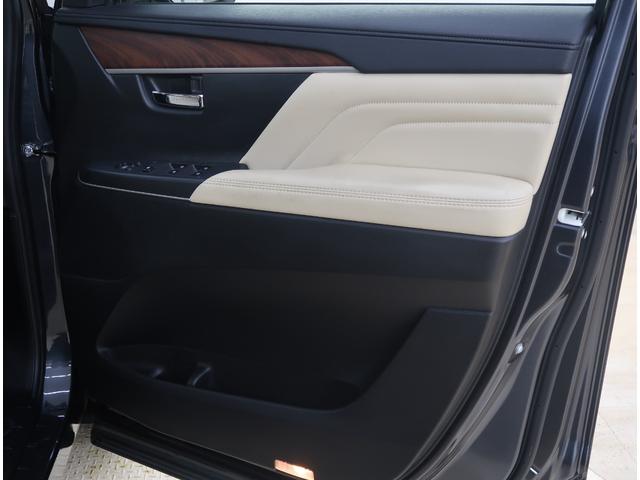 デリカＤ：５ Ｇ　パワーパッケージ　ワンオーナー　禁煙車　電動リヤゲート　メモリーナビ　全方位カメラ　クルーズコントロール　ベージュ内装　電動サイドステップ　運転席電動シート　ハンドルヒーター　シートヒーター　ＵＳＢ　ＨＤＭＩ（34枚目）