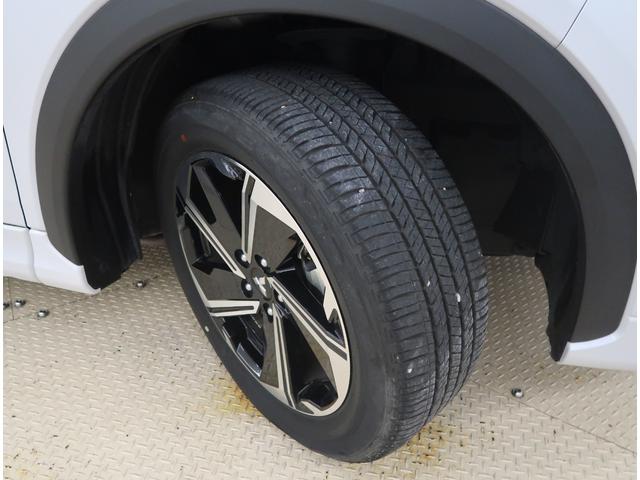 エクリプスクロスPHEV P 禁煙車 社有車UP 電動リヤゲート スマホ連携ナビ 全方位カメラ マイパイロット ステアリングリモコン ハンドルヒーター シートヒーター 運転席電動シート USBポート AC1500W ブラック内装(18枚目)