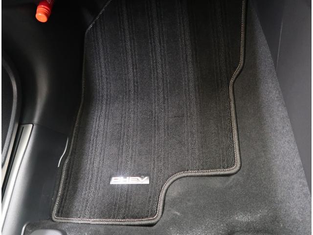 エクリプスクロスPHEV P 禁煙車 社有車UP 電動リヤゲート スマホ連携ナビ 全方位カメラ マイパイロット ステアリングリモコン ハンドルヒーター シートヒーター 運転席電動シート USBポート AC1500W ブラック内装(37枚目)