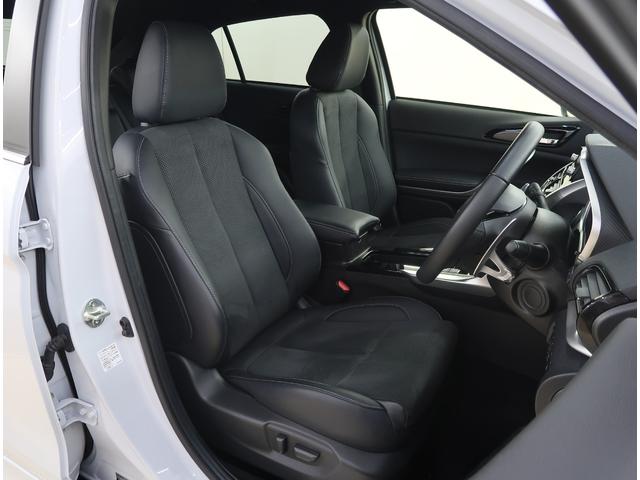 エクリプスクロスPHEV P 禁煙車 社有車UP 電動リヤゲート スマホ連携ナビ 全方位カメラ マイパイロット ステアリングリモコン ハンドルヒーター シートヒーター 運転席電動シート USBポート AC1500W ブラック内装(40枚目)