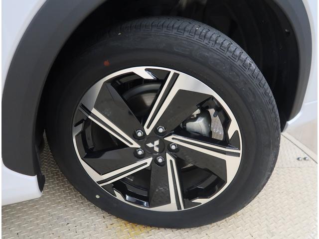 エクリプスクロスPHEV P 禁煙車 社有車UP 電動リヤゲート スマホ連携ナビ 全方位カメラ マイパイロット ステアリングリモコン ハンドルヒーター シートヒーター 運転席電動シート USBポート AC1500W ブラック内装(50枚目)