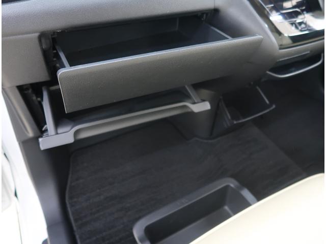 eKクロス G 禁煙車 ワンオーナー マイパイロット デジタルルームミラー 全方位カメラ 障害物センサー シートヒーター ETC LEDヘッドライト フォグランプ シートカバー装着車 USBポート 工具タイヤ修理剤(12枚目)